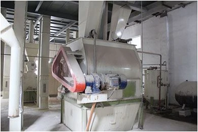 poultry feed mixer
